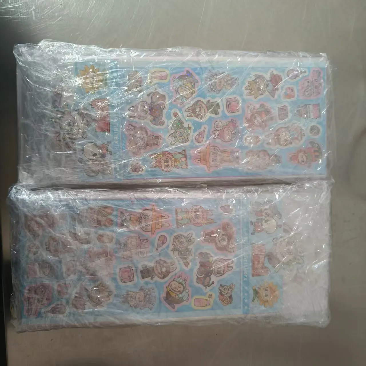 ບໍລິສັດໄດ້ຂົນສົ່ງສະຕິກເກີທີ່ເຮັດດ້ວຍການຕັດໃຫມ່ຂອງເດັກນ້ອຍໃນອາທິດທີ່ຜ່ານມາ