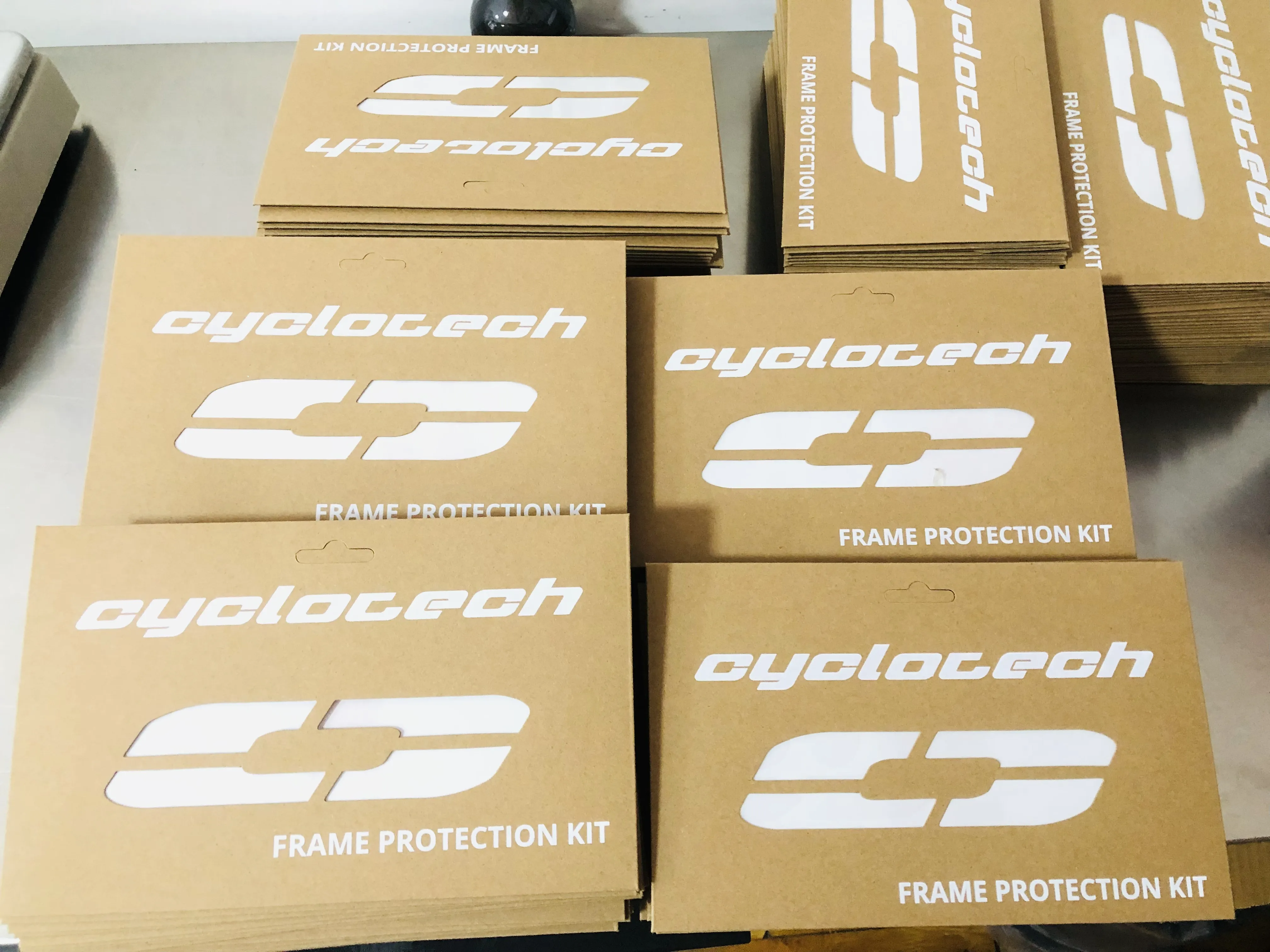 ສະຕິກເກີກອບລົດຖີບຕອນນີ້ສົ່ງໄປປະເທດເນເທີແລນ