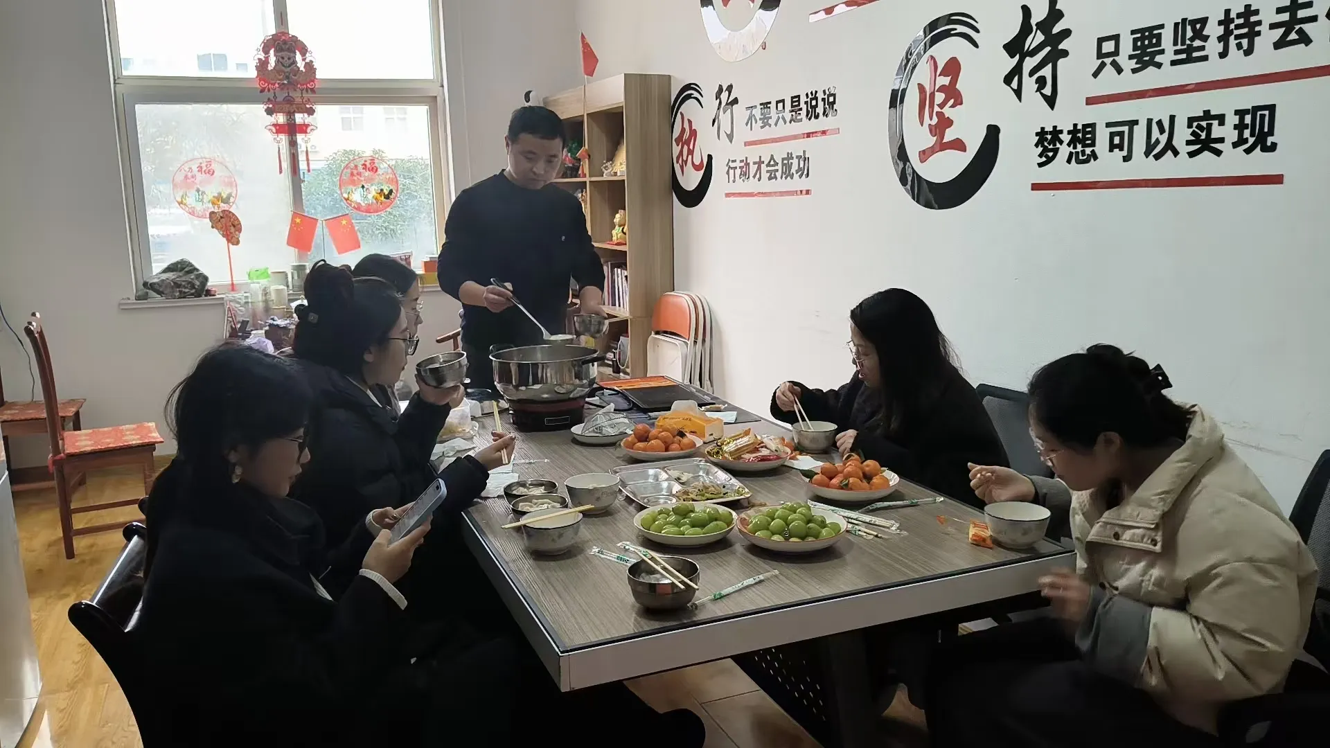 JOJO Pack ສະເຫຼີມສະຫຼອງບຸນໂຄມໄຟກັບ Tangyuan