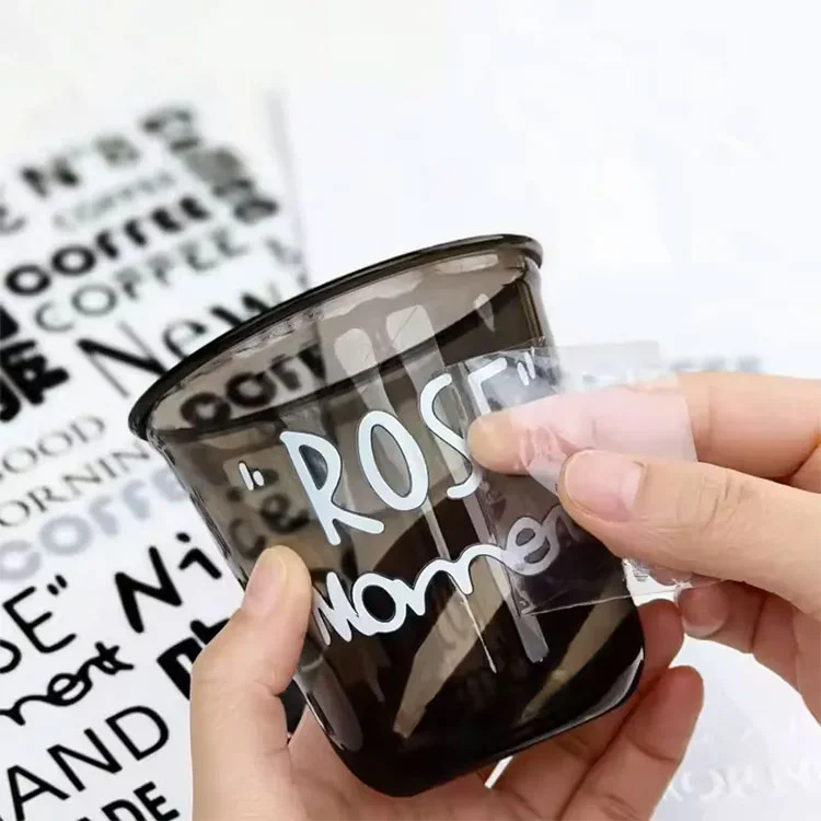 ສະຕິກເກີ້ເຕະ UV ໂອນ